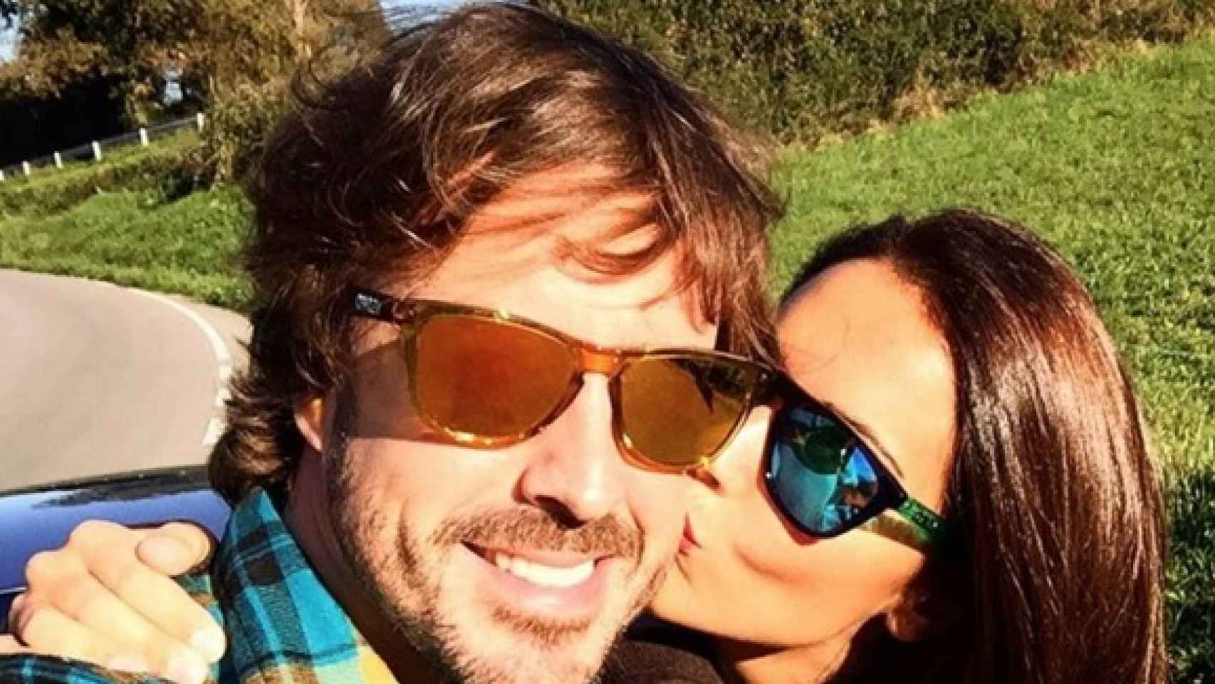 Fernando Alonso y Lara Álvarez colgaron este selfie hace una semana