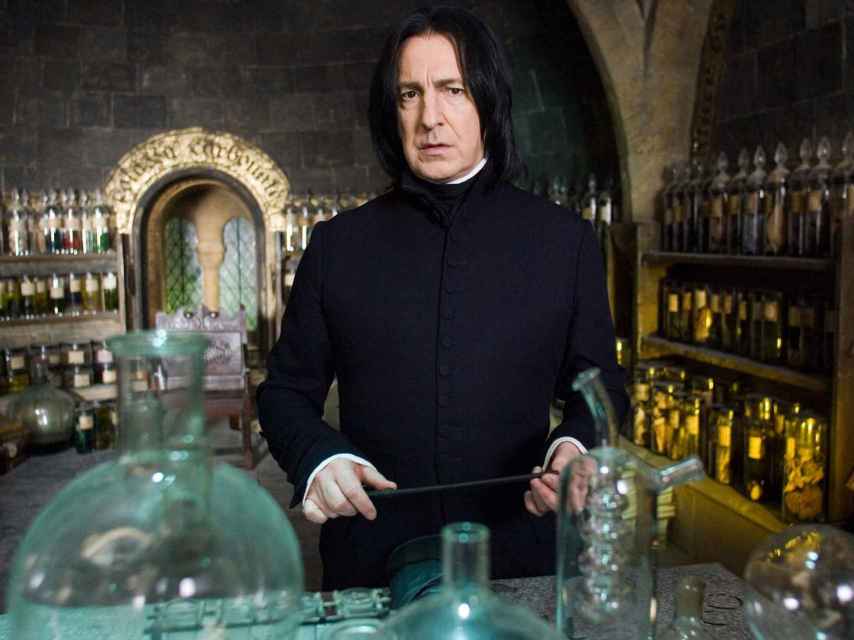 Alan Rickman, como Severus Snape