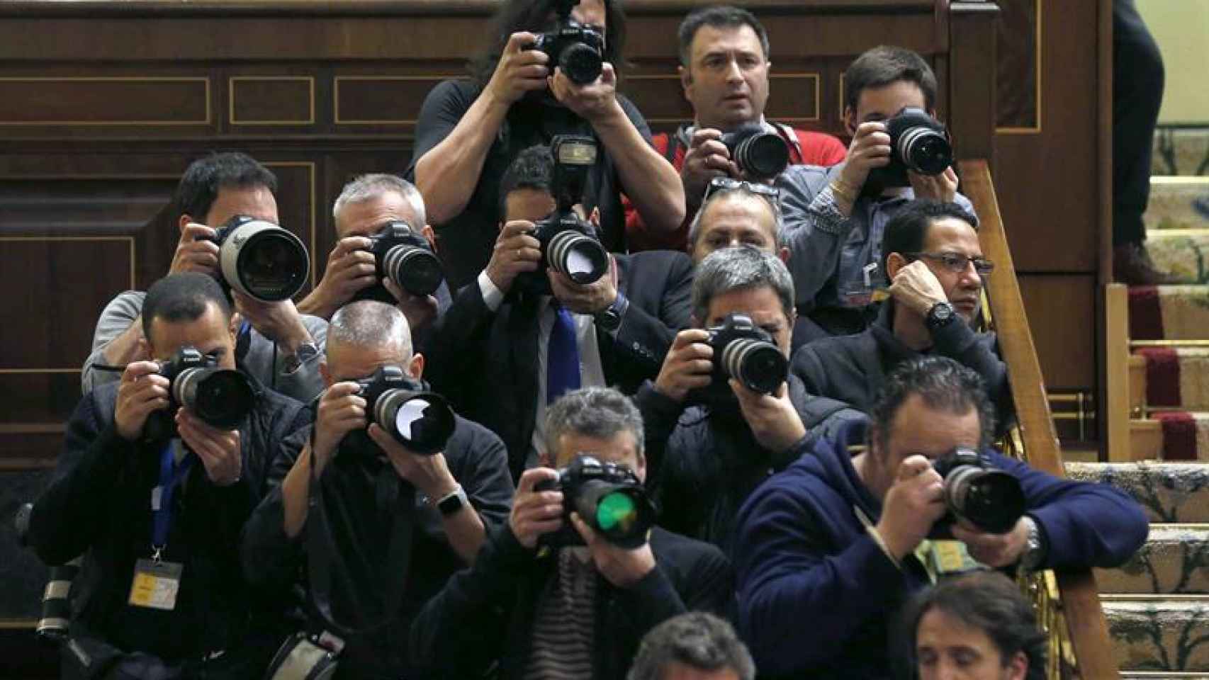Periodistas gráficos en el hemiciclos del Congreso de los Diputados/Sergio Barrenechea/EFE
