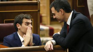 Albert Rivera y Pedro Sánchez este miércoles en el Congreso.