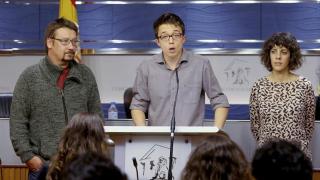 Errejón  junto a Alexandra Fernández  y Xavier Domènech.