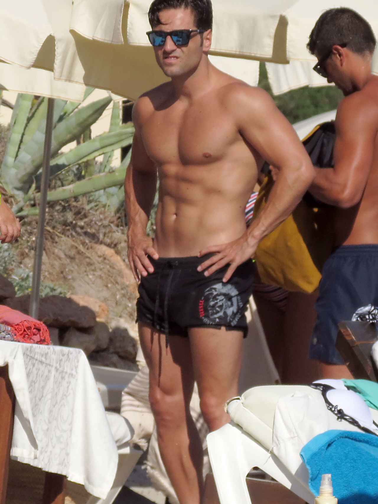 El cantante lució un cuerpo diez  durante sus vacaciones veraniegas en Ibiza