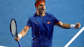 David Ferrer celebra tras imponerse a John Isner en su partido de octavos de final del Abierto de Australia.