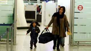 Solicitantes de asilo iraquíes regresan a su país hartos de la espera en Alemania.