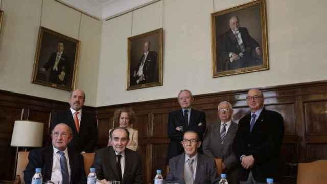 Presidentes y directores de las nueve reales academias españolas durante la presentación