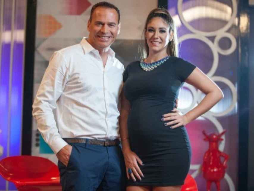 Carlos Lozano con Tilsa Lozano, su novia peruana