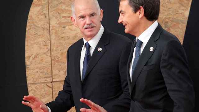 Los expresidentes de España y Grecia, Zapatero y Papandreu