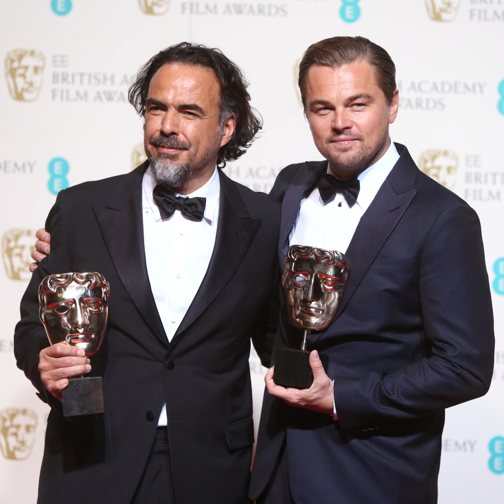 González Iñárritu y Leonardo DiCaprio en los Bafta 2016