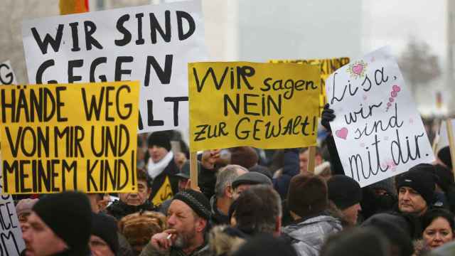 Una manifestación contra la violencia por parte de migrantes en Berlín.