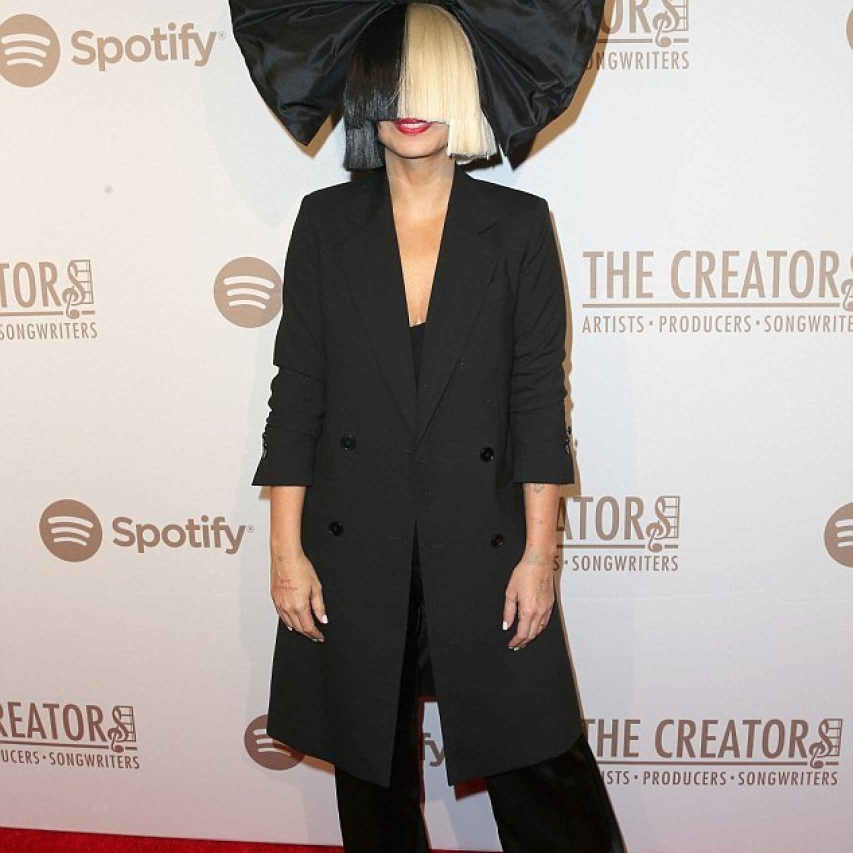 Sia en la gala The Creators Party