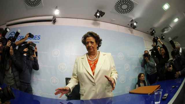 Rita Barberá durante su rueda de prensa para explicar la trama de corrupción en el PP de la capital valenciana