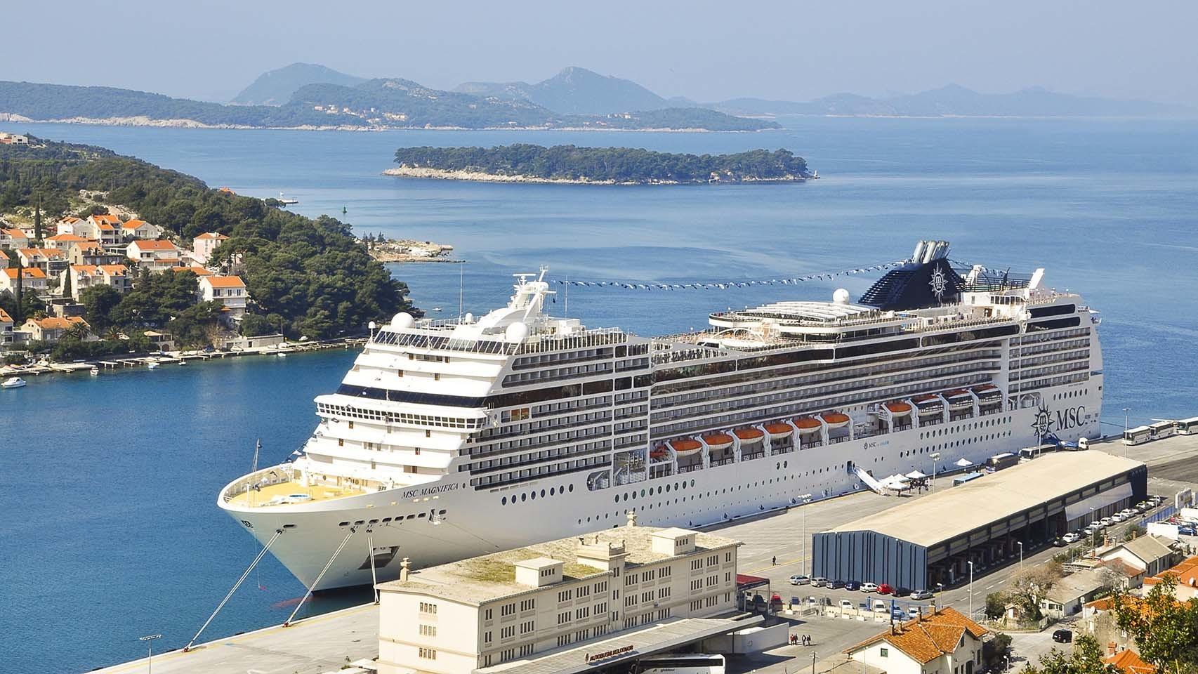MSC Magnifica.
