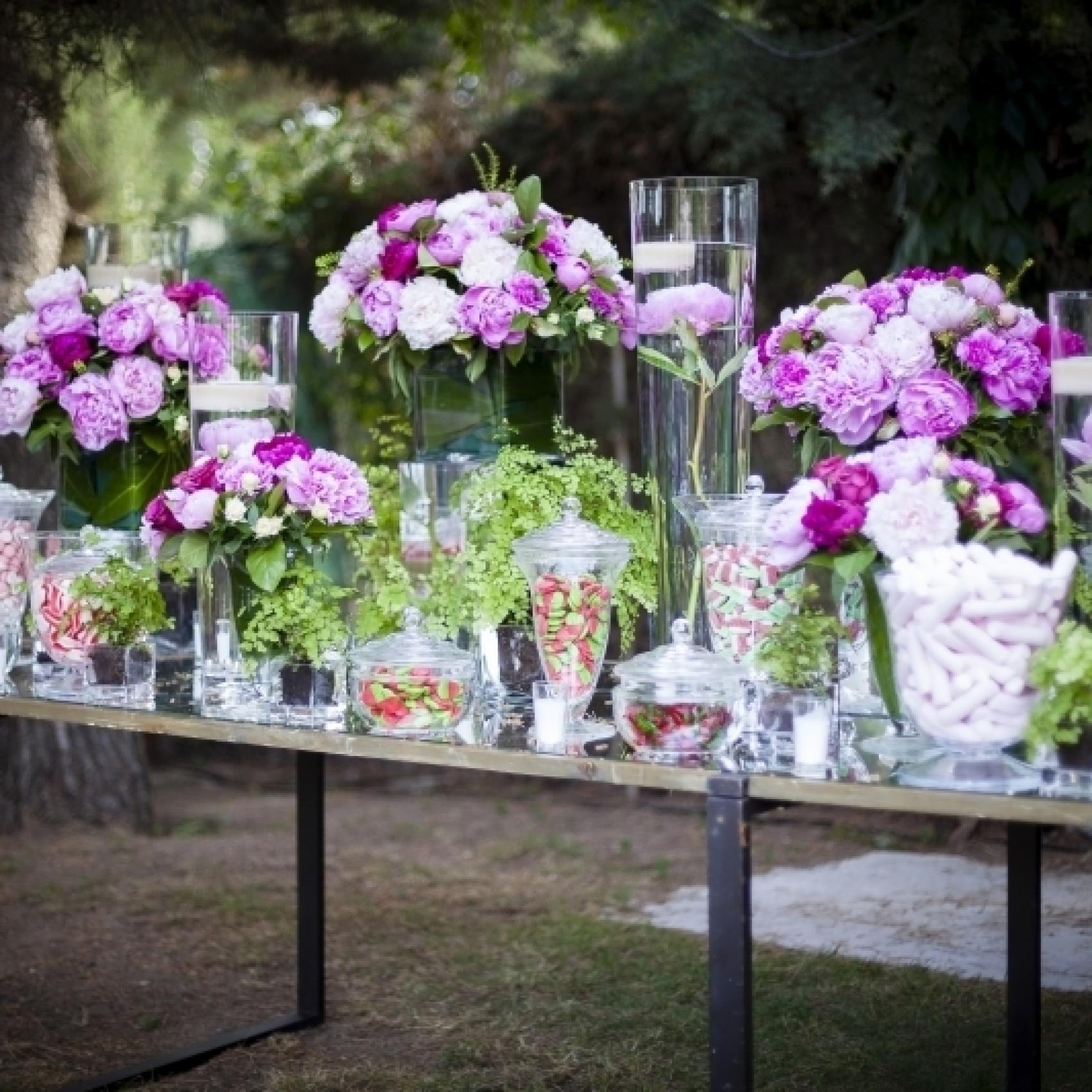 Montaje floral de Aquilea para una boda