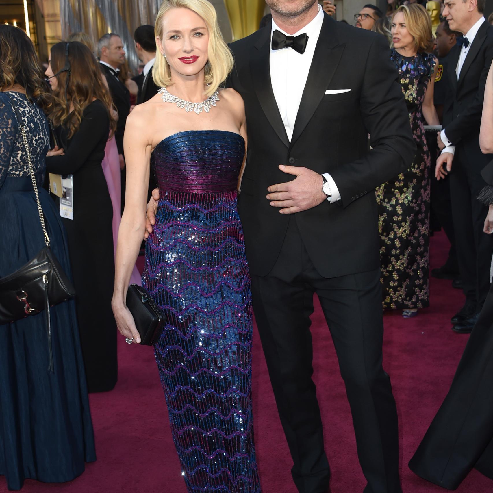 Liev Sahreiber y su novia Naomi Watts