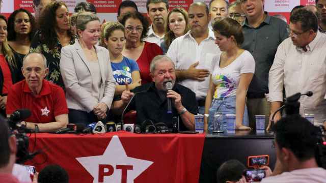 Lula llama a la operación un espectáculo mediático.