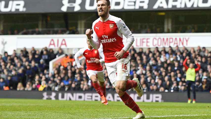 Ramsey celebra su gol contra el Arsenal.