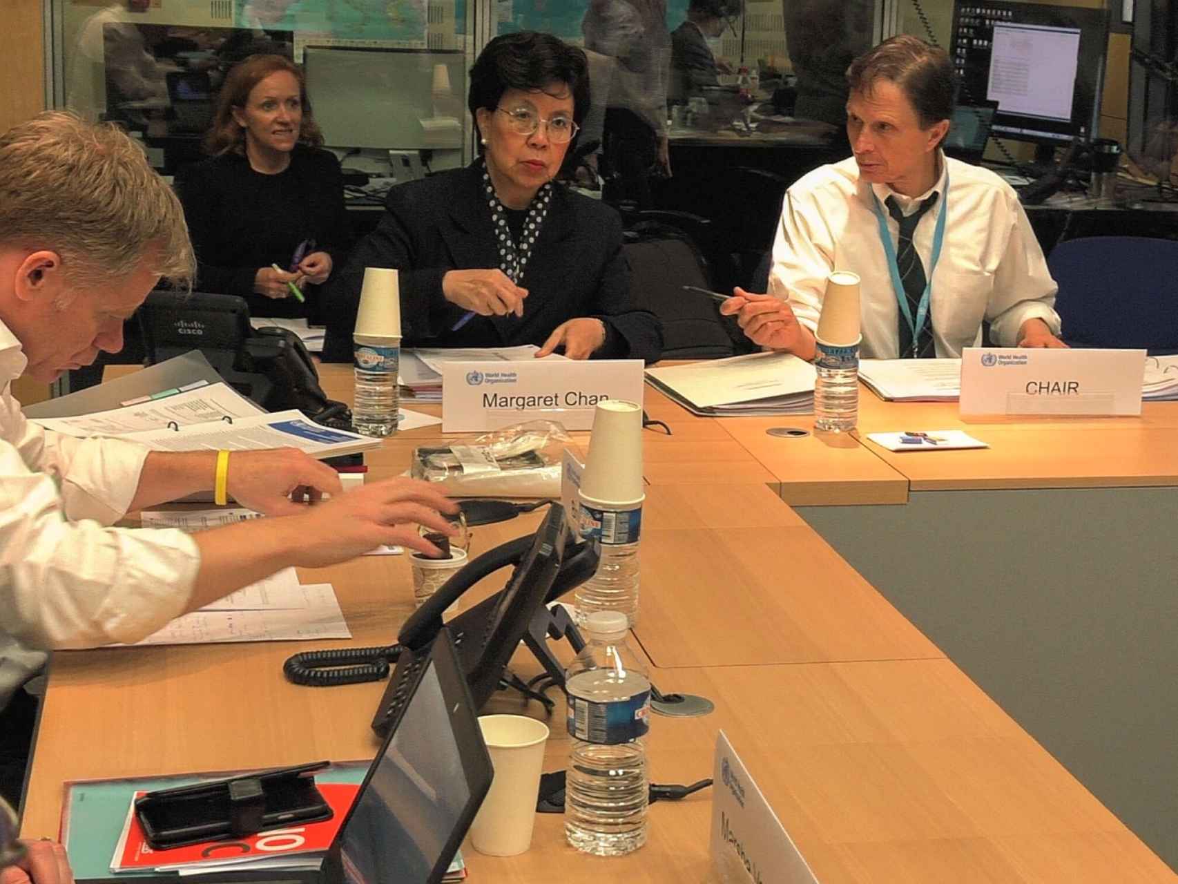 Reunión del Comité de expertos, con Margaret Chan al frente.