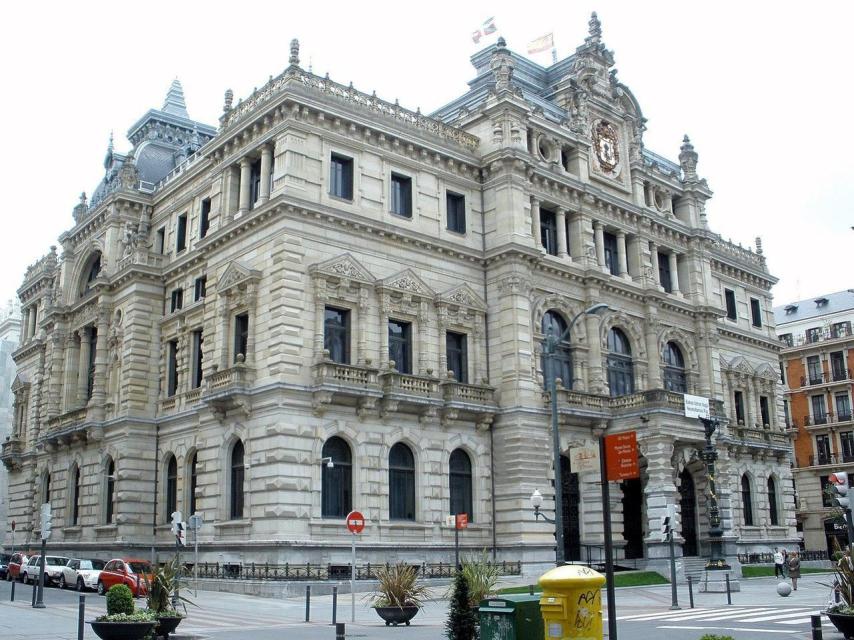 La Diputación de Bizkaia.