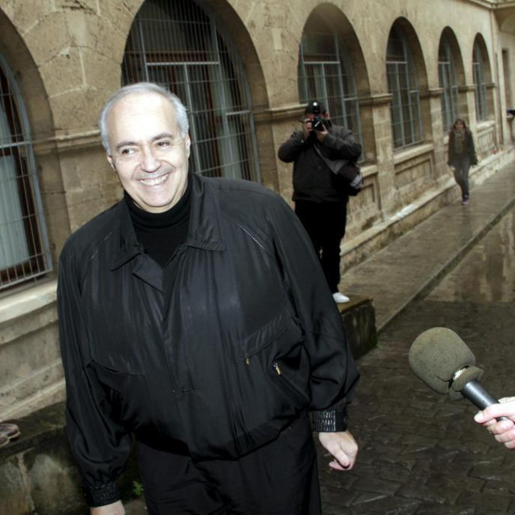 José Luis Moreno llega al juzgado para declarar por el 'caso Palma Arena', en enero de 2011