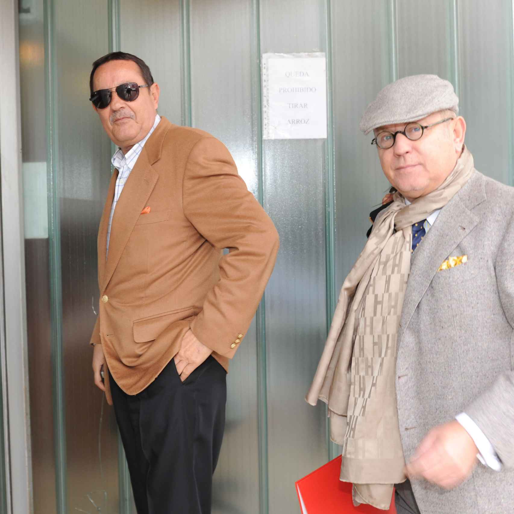 Muñoz y Saavedra en 2012 entrando al juzgado. El deterioro físico del ex alcalde es notable