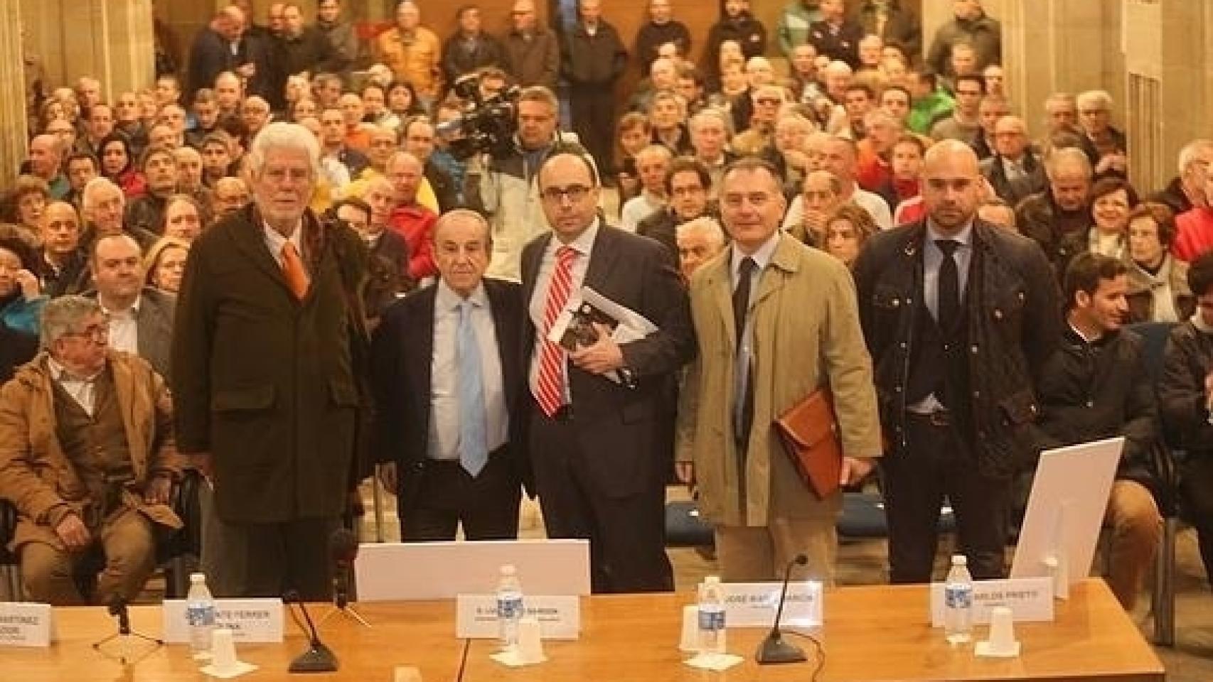 Acto de presentación en Gijón del libro ‘Buenas noches y saludos cordiales’