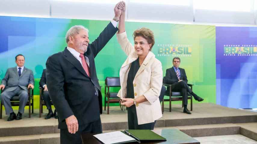 Lula y Dilma en el momento de la jura como ministro del expresidente