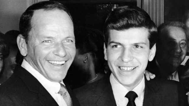 Frank Sinatra y su hijo Frank Sinatra Jr.