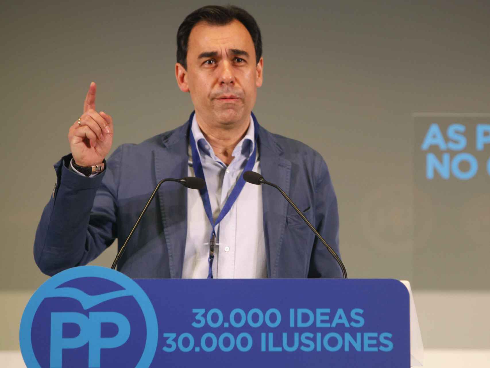 Los dirigentes de Génova como Maillo presionan al PP valenciano.