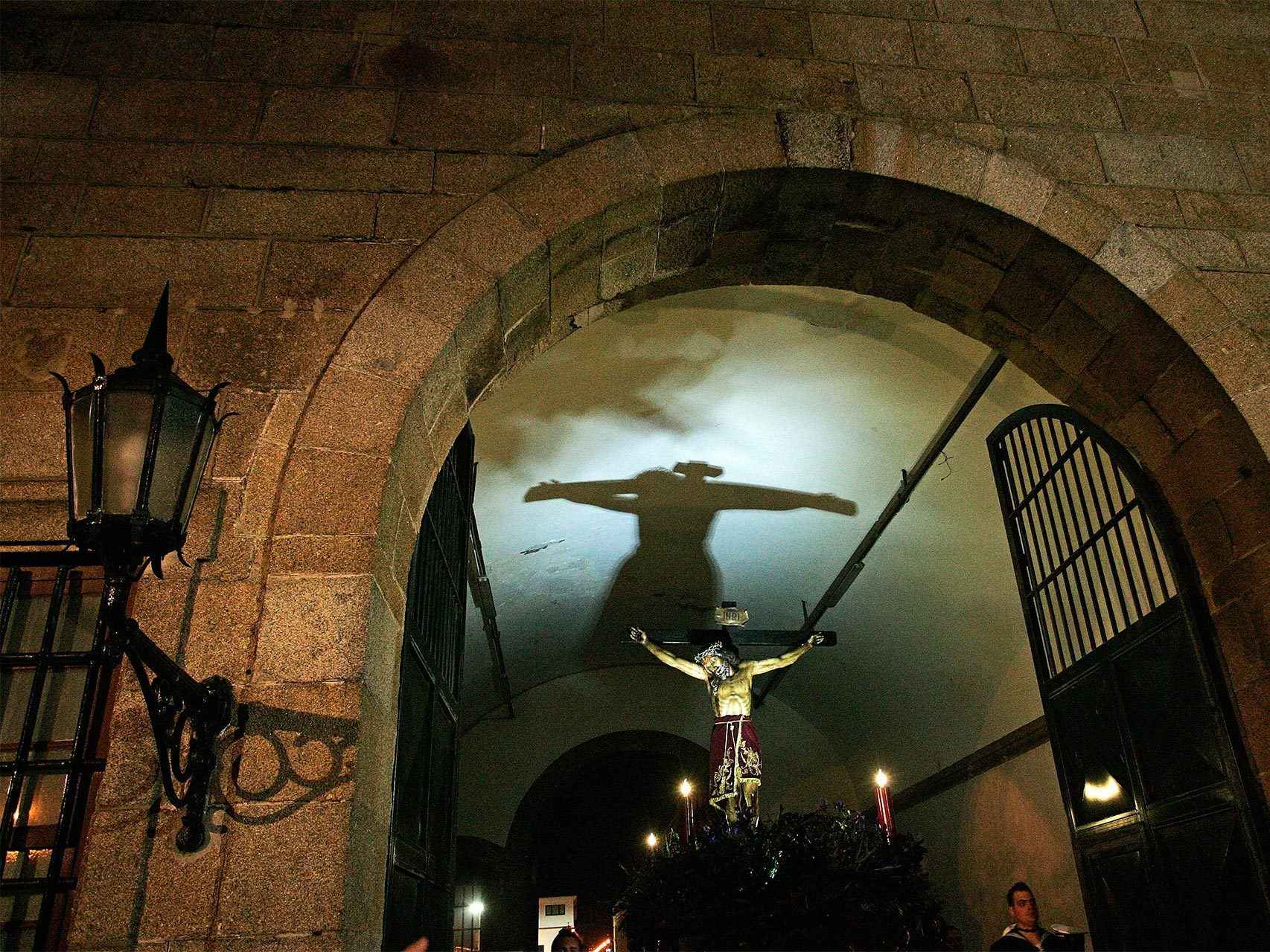 Procesión del Cristo de los Navegantes de Ferrol, en la noche del Miércoles Santo.