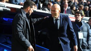 Zinedine Zidane y el Cholo Simeone en el derbi.