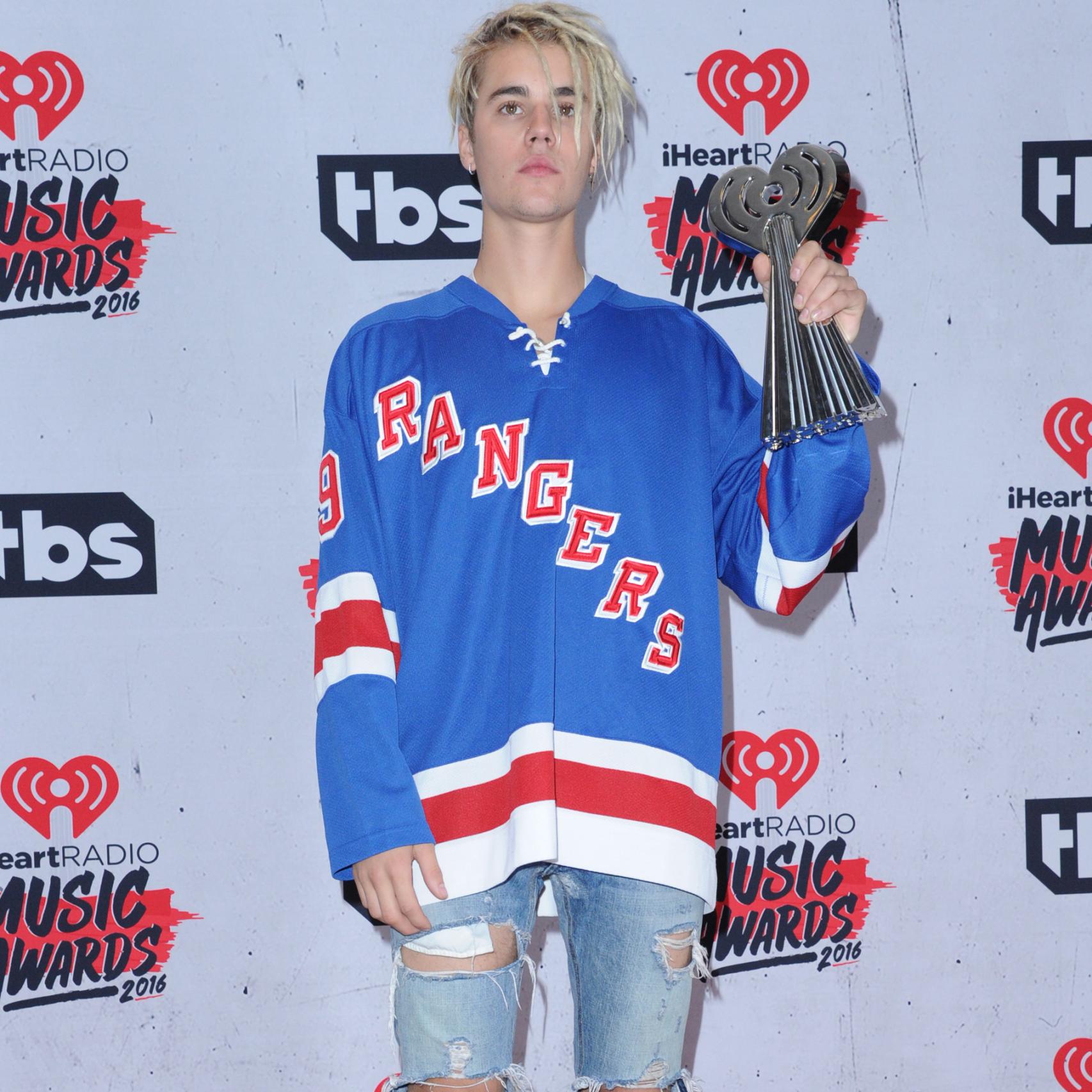 Justin Bieber en el photocall de iHeartRadio