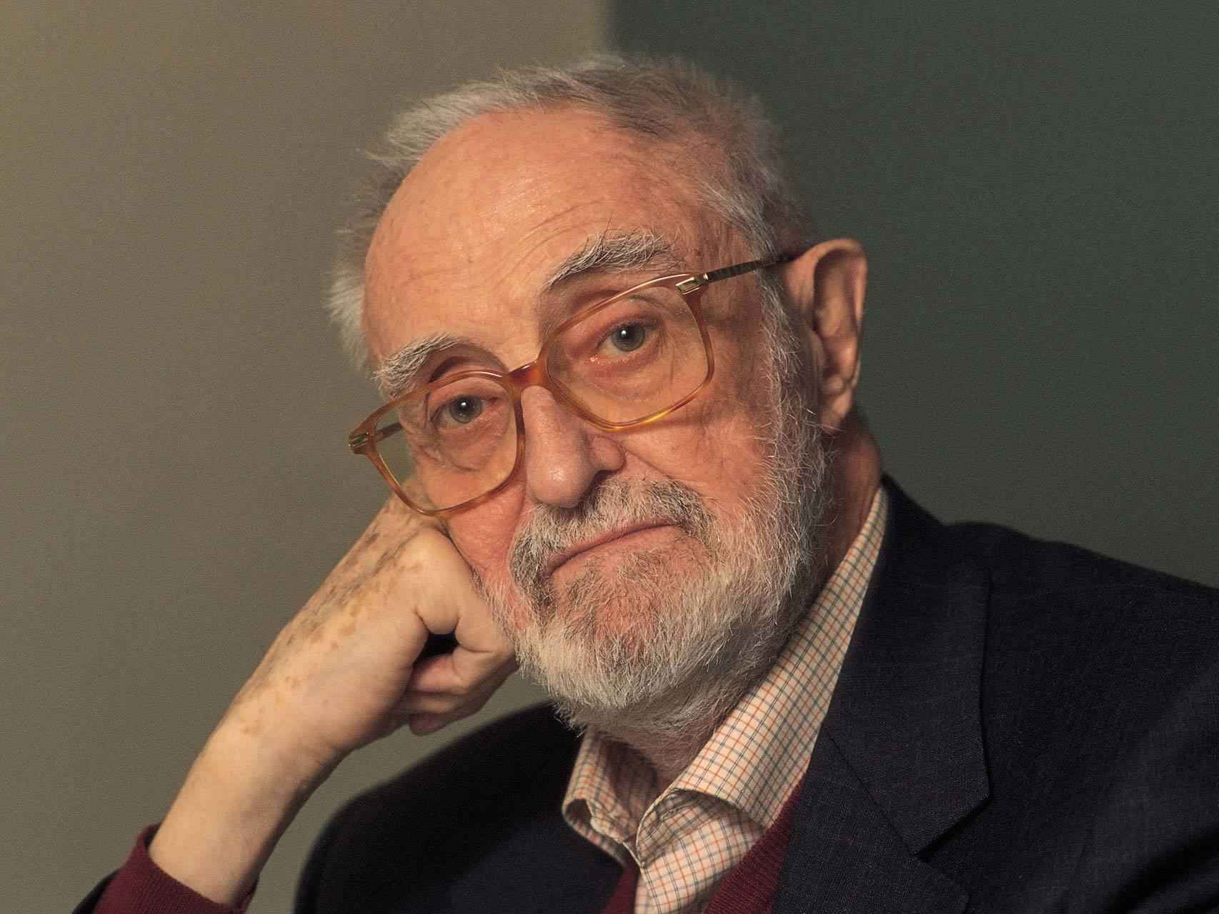 El escritor José Luis Sampedro.