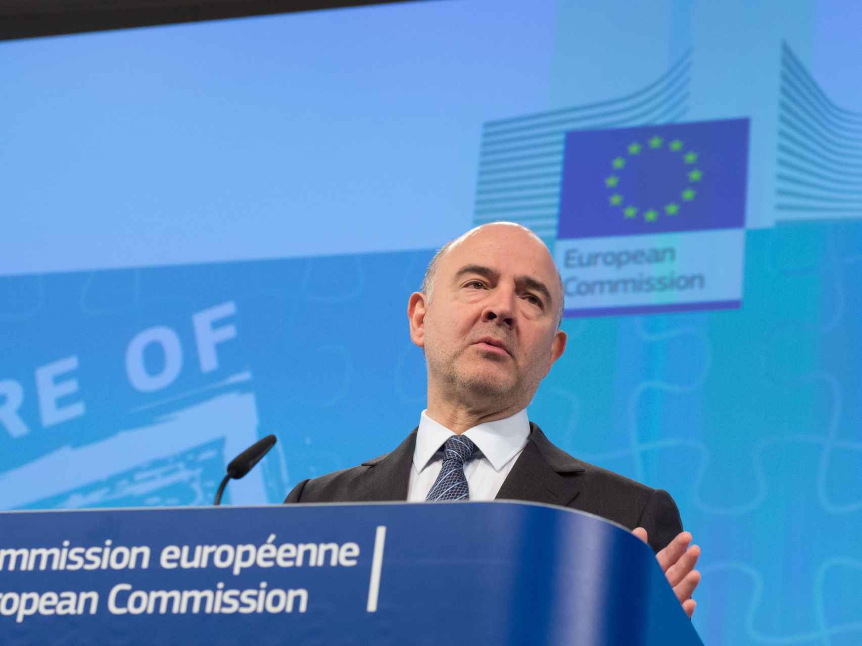 Moscovici quiere que Google o Facebook paguen los  impuestos debidos en cada país miembro