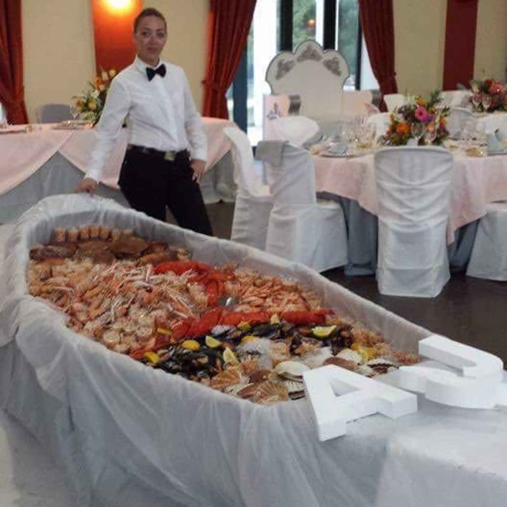 En el convite se pudieron degustar kilos de marisco