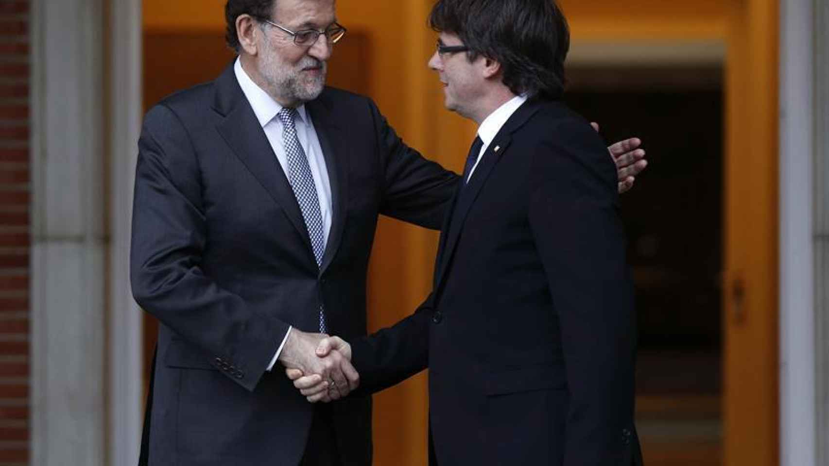 Mariano Rajoy y Carles Puigdemont