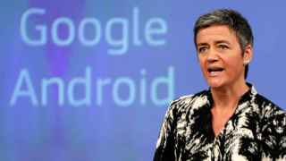 La comisaria de Competencia, Margrethe Vestager, acusa a Google de abuso de posición dominante