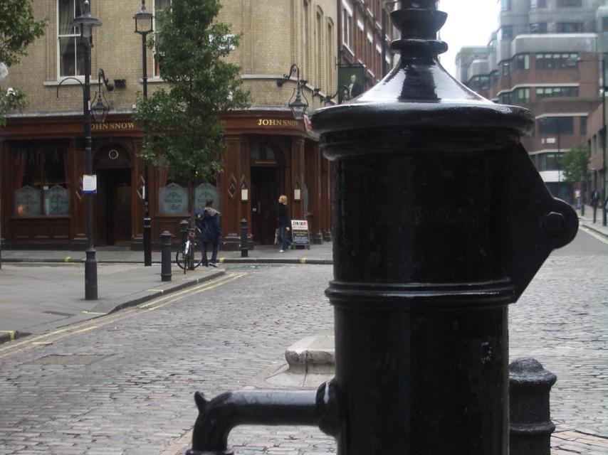 Bomba de agua en honor a John Snow.