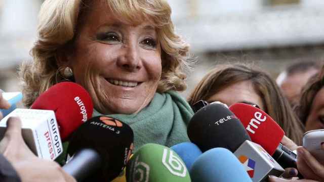 Las teles se rinden ante Esperanza Aguirre a pesar de sus continuos dardos