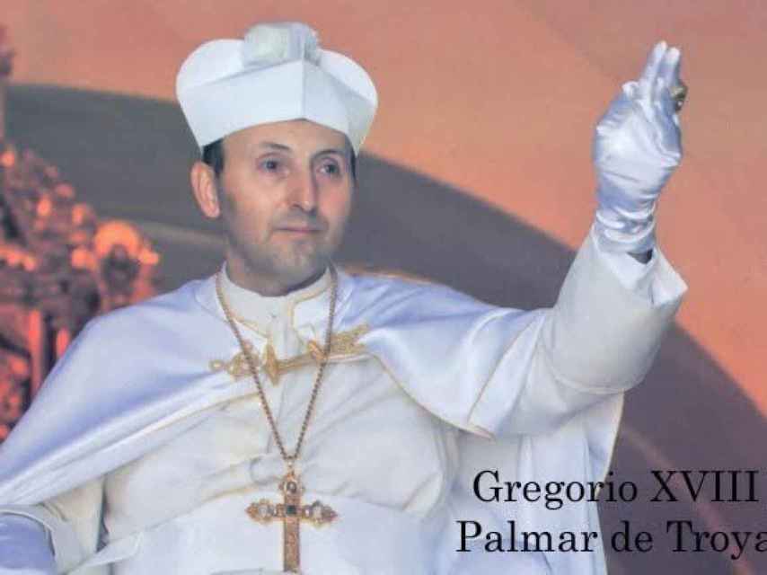 Ginés Jesús Hernández, durante una celebración en la iglesia de El Palmar de Troya.