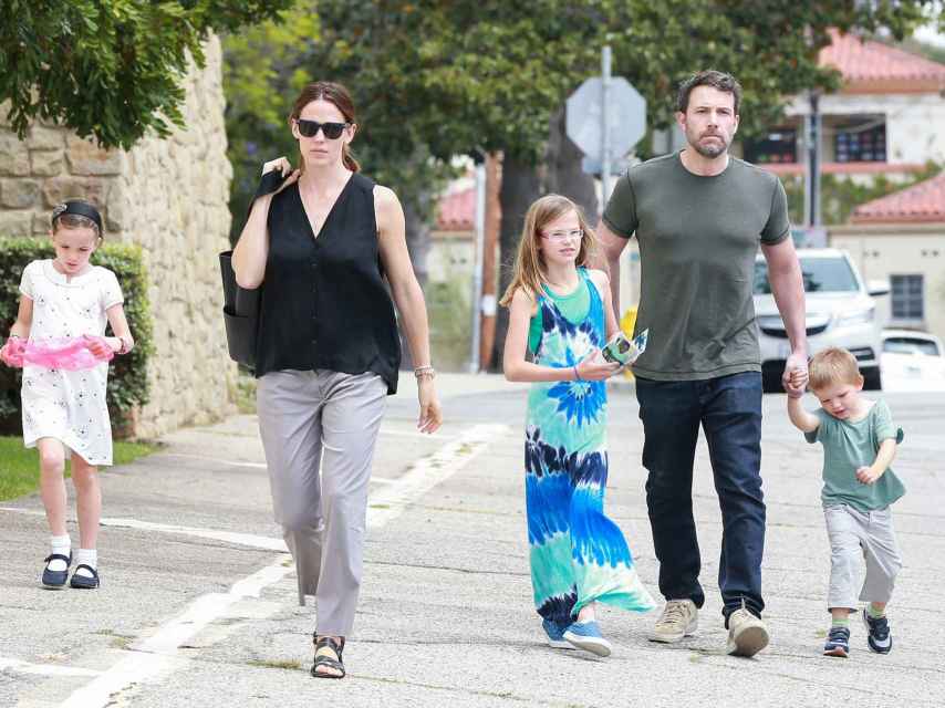 Ben Affleck y Jennifer Garner junto a sus hijos