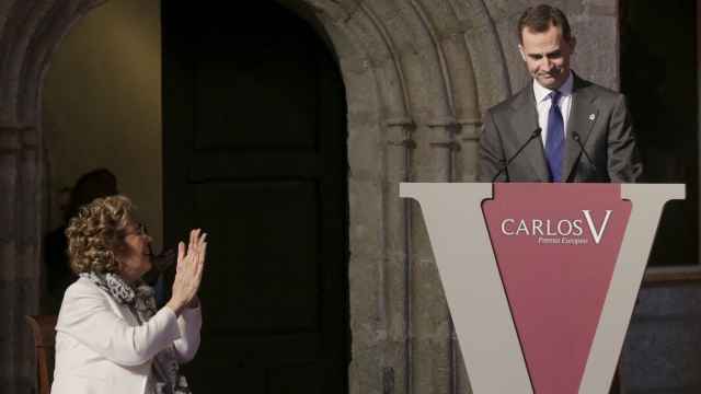 El rey Felipe VI pronuncia un discurso durante la entrega del X Premio Europeo Carlos V