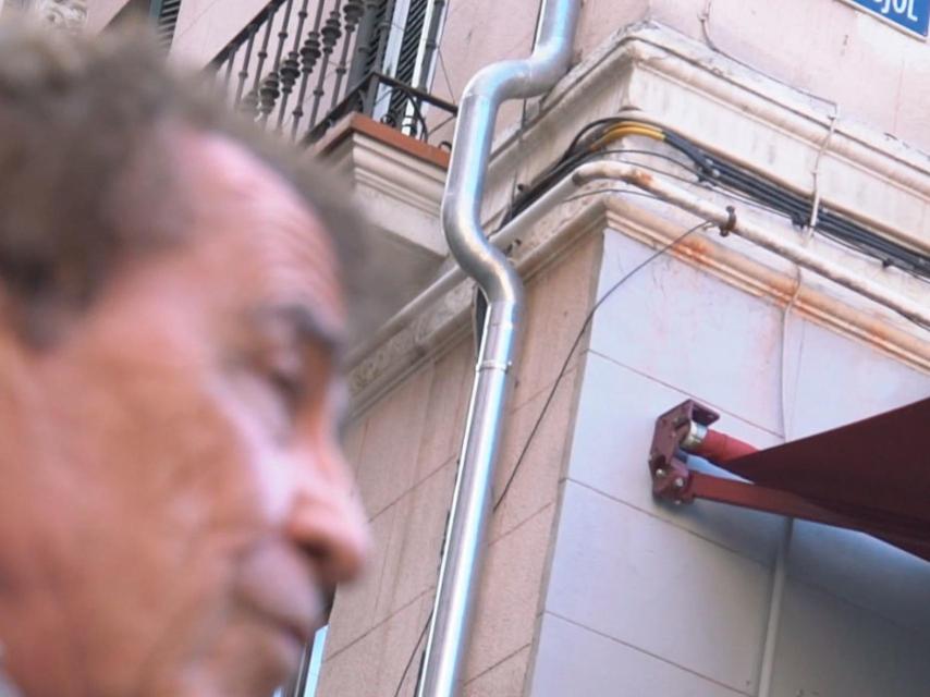 Sanchez Dragó, frente a la plaza Juan Pujol.