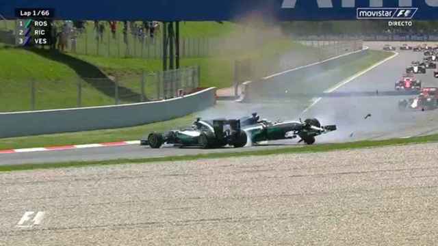 Hamilton y Rosberg chocan en el GP de España.