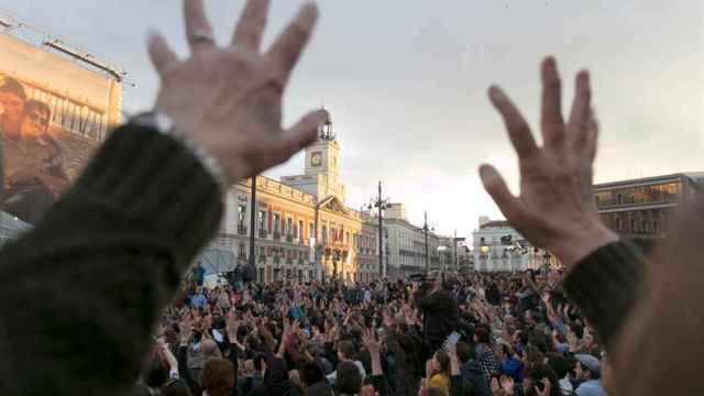 La Puerta del Sol se llenó de reivindicaciones en la conmemoración del 15-M.