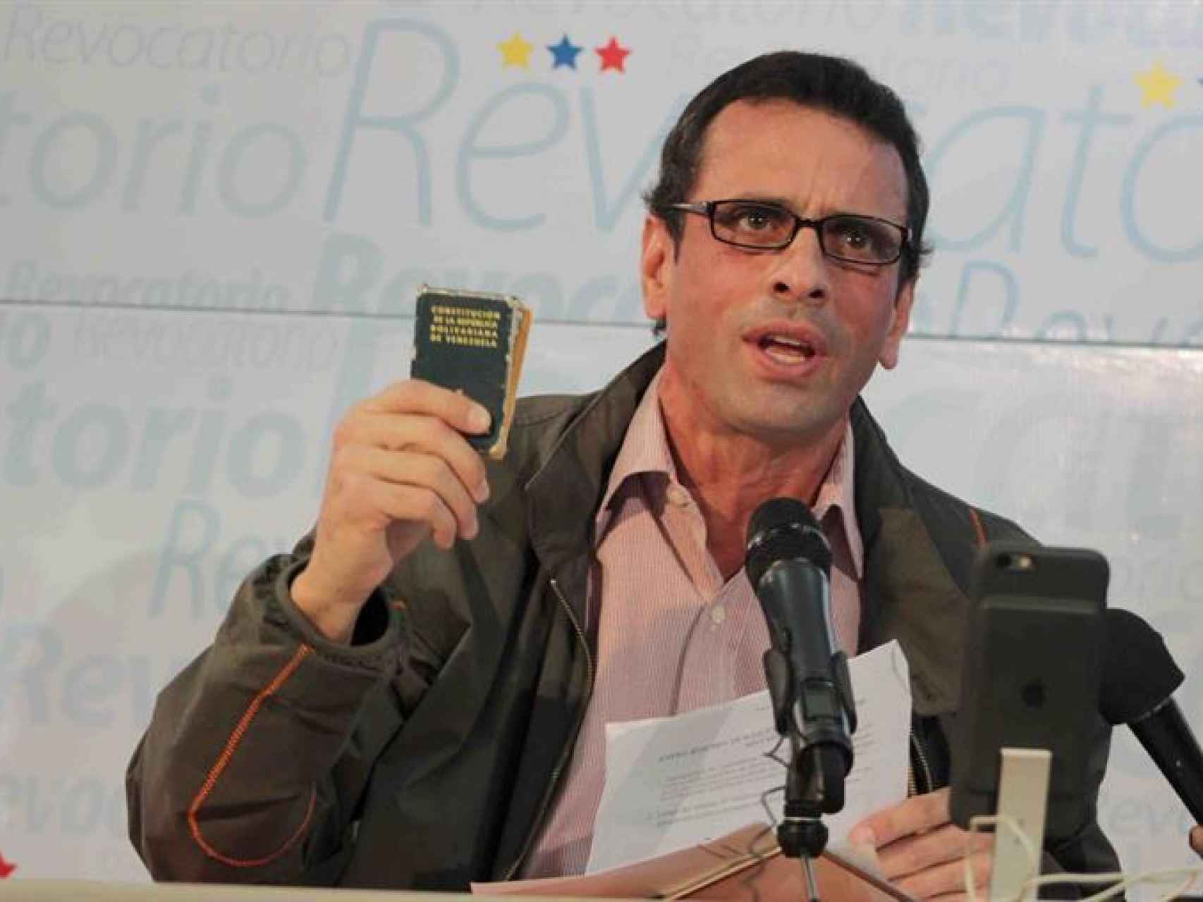 Henrique Capriles, durante la rueda de prensa que ha ofrecido en Caracas.