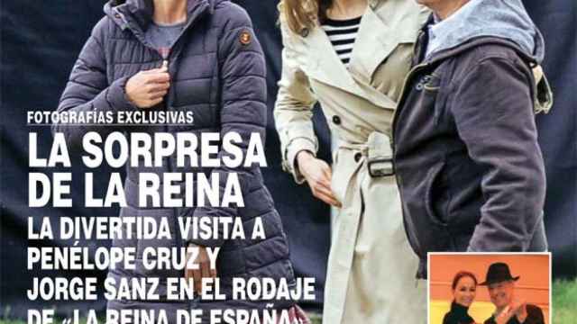Doña Letizia visita a Penélope Cruz y Jorge San en el rodaje de la Reina de España