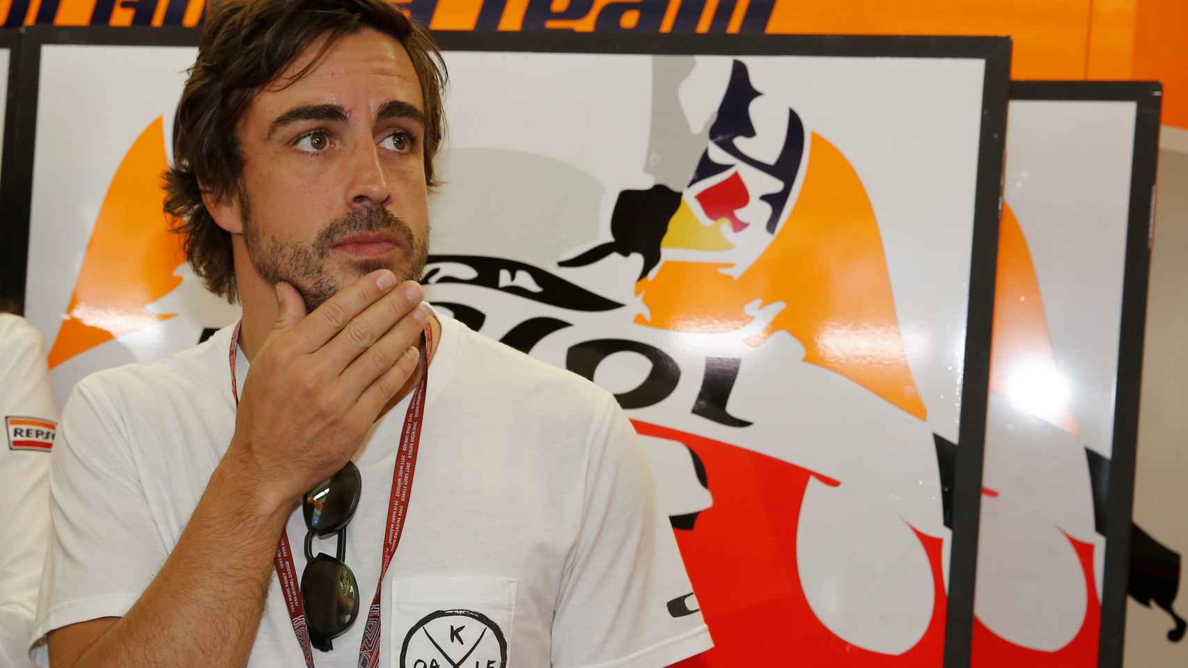 Fernando Alonso 'se pasa' a las motos