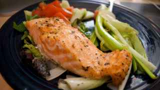 El salmón es uno de los pescados más ricos en omega-3