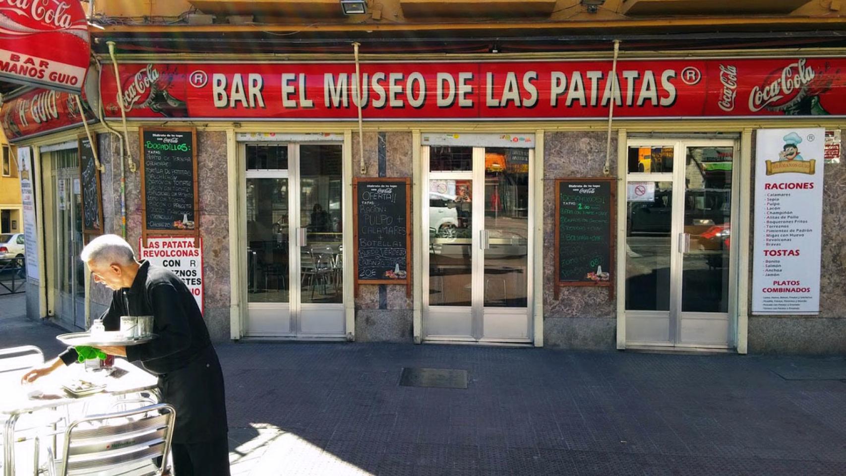 Exterior del local El Museo de las patatas.