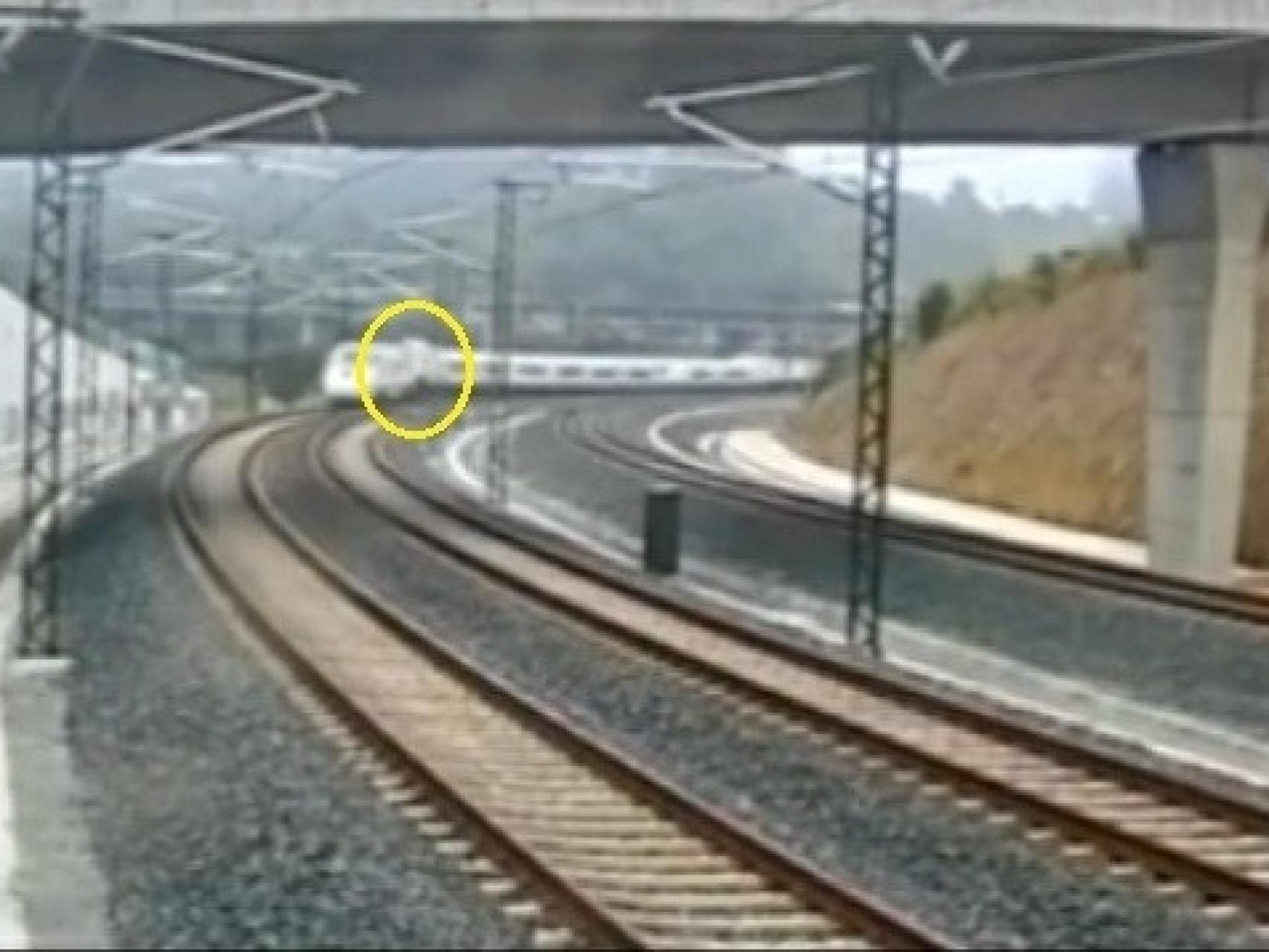 Captura 12 del vídeo del accidente del tren Alvia 730